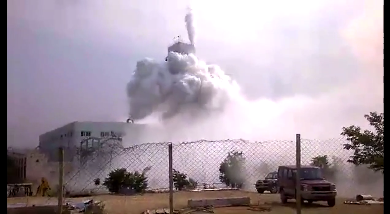 国外某空分冷箱珠光砂泄露事故-资料所